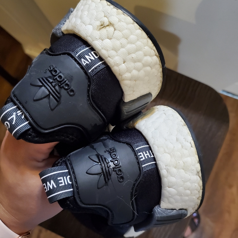 Addidas NMD - Picture 3 of 5